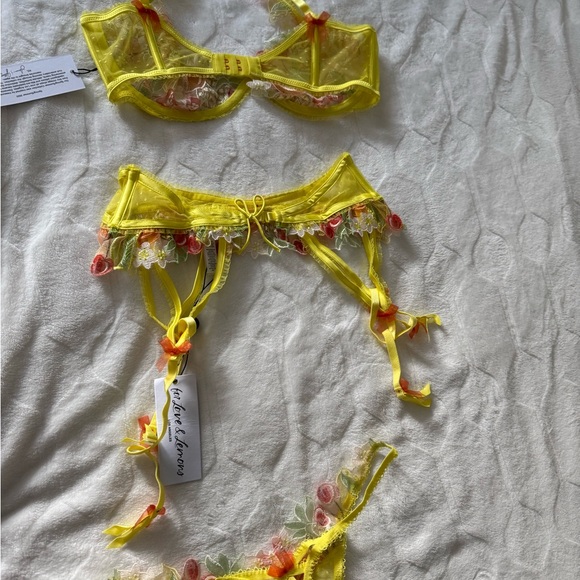 NWT Sexy For Love and Lemons Yellow Floral Lingerie Set - Picture 5 of 6